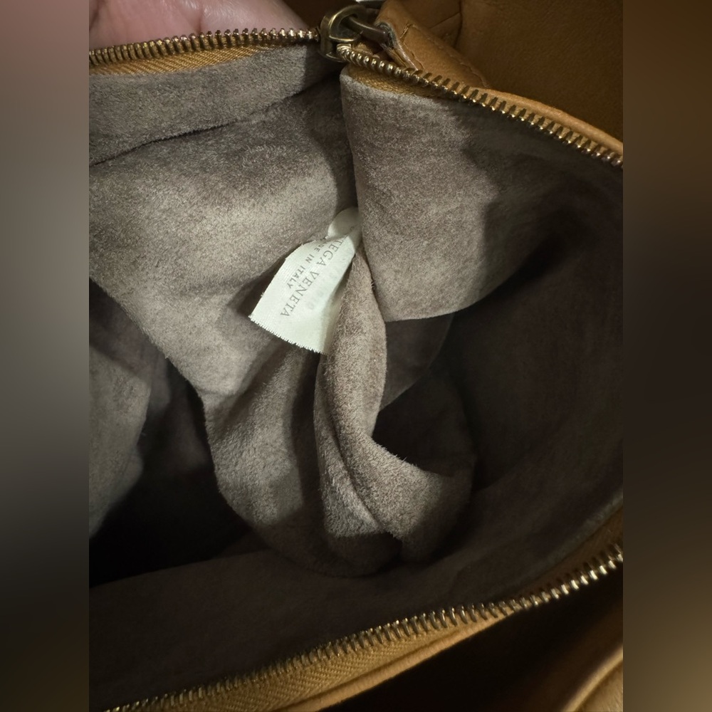 Bottega Veneta Tan Woven Hobo Bag - Picture 13 of 16
